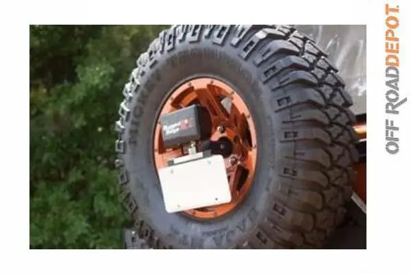 Rug 11217.02 - Luz De Stop C/Portaplaca Rugged Ridge Jeep Jk 07-16 1