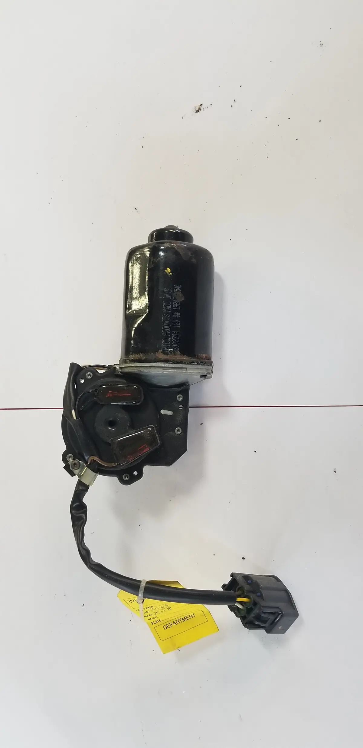 Used Jaguar Windscreen Wiper Motor Part # C2c34187. Fits Jaguar 2004-2009 1