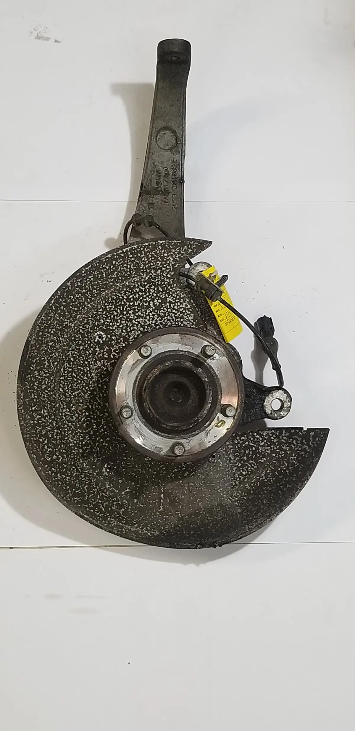Used Front Axel Bearing Carrier For Jaguar Part # C2c25789. Fits Jaguar Xj8 2004-2005,Jaguar S Type 2003-2005 2