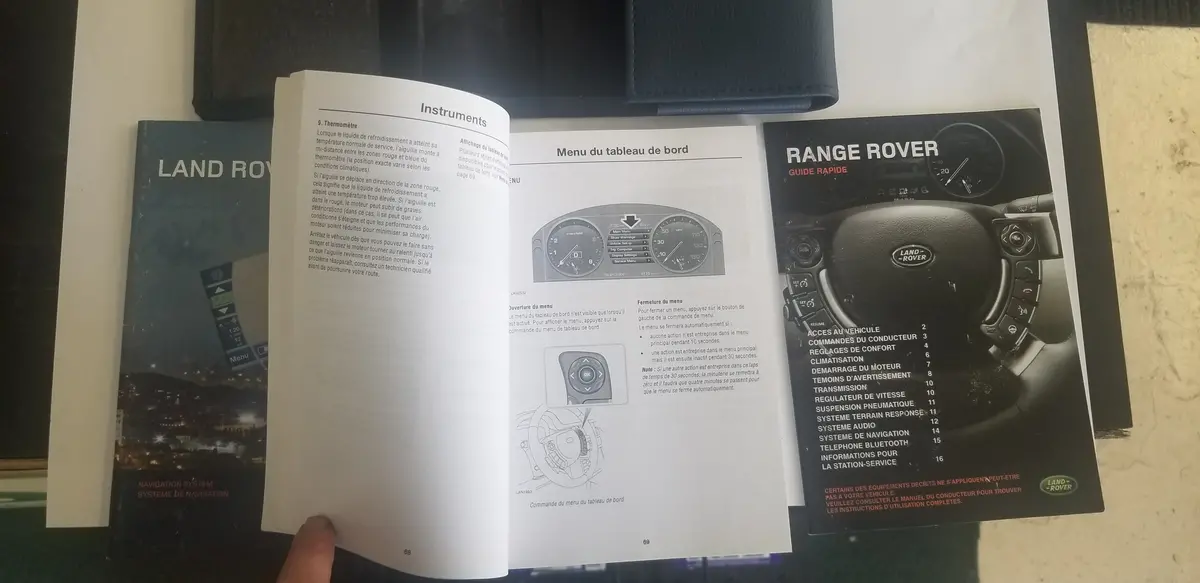 Used Owner's Manual For Land Rover(In French). For Range Rovers 2009 2