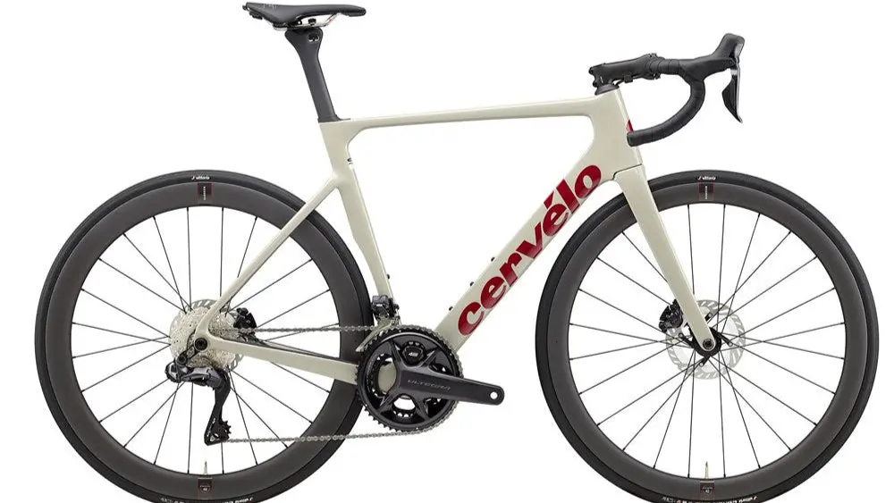 2025 Cervelo Soloist Ultegra Dried Amaranth Di2 1
