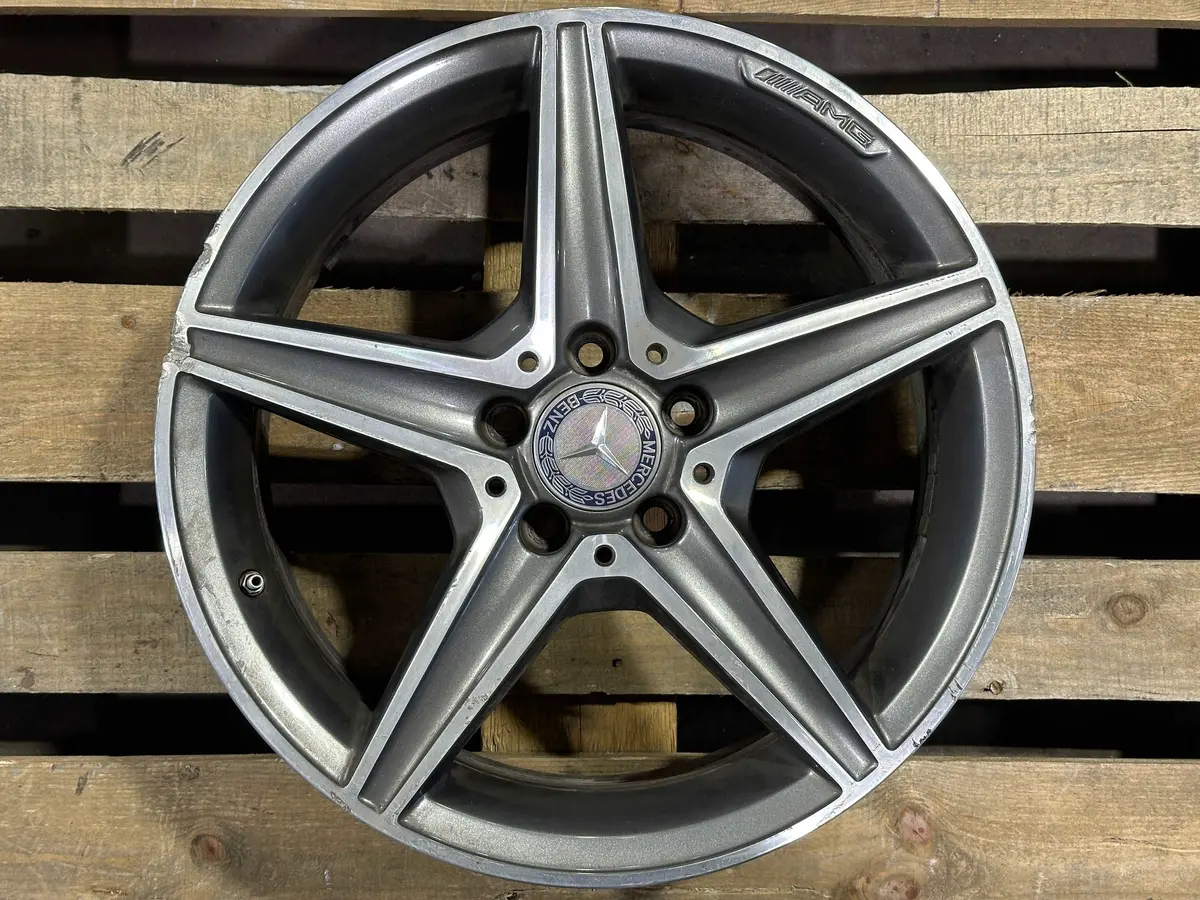 18” Mercedes Aluminiumfälg Original C-Class Amg - A2054011100 1