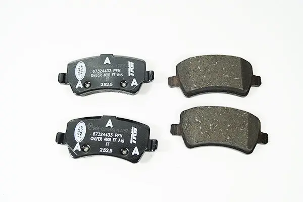 Land Rover Brake Pads Rear Part # Lr043285. Fits 2013-2015 Land Rover Lr2 1