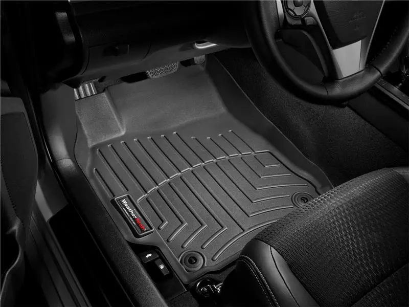 2011+ Ford F-250/F-350 Super Duty Front Floorliner - Black 1