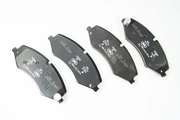 Land Rover Front Brake Pad Set Part # Lr032063. Fits Range Rover Discovery 2017-2018, Lr4 2010-2016,Range Rover Sport 2016-2017 1