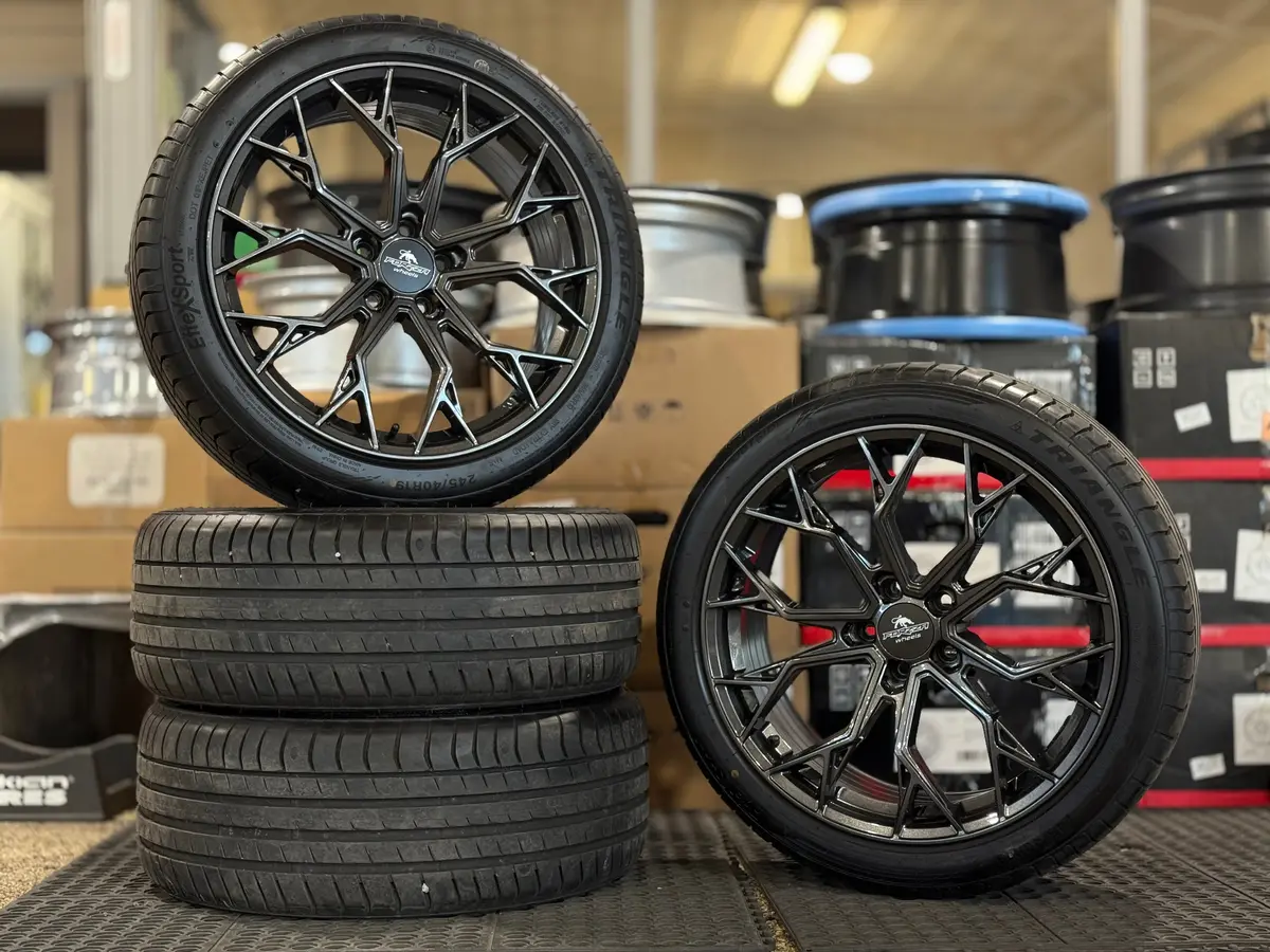 Forzza Titan 8,5X19 5X110 Et34 65,1 Dark Graphite / Triangle Effexsport Th202 245/40 R19 1