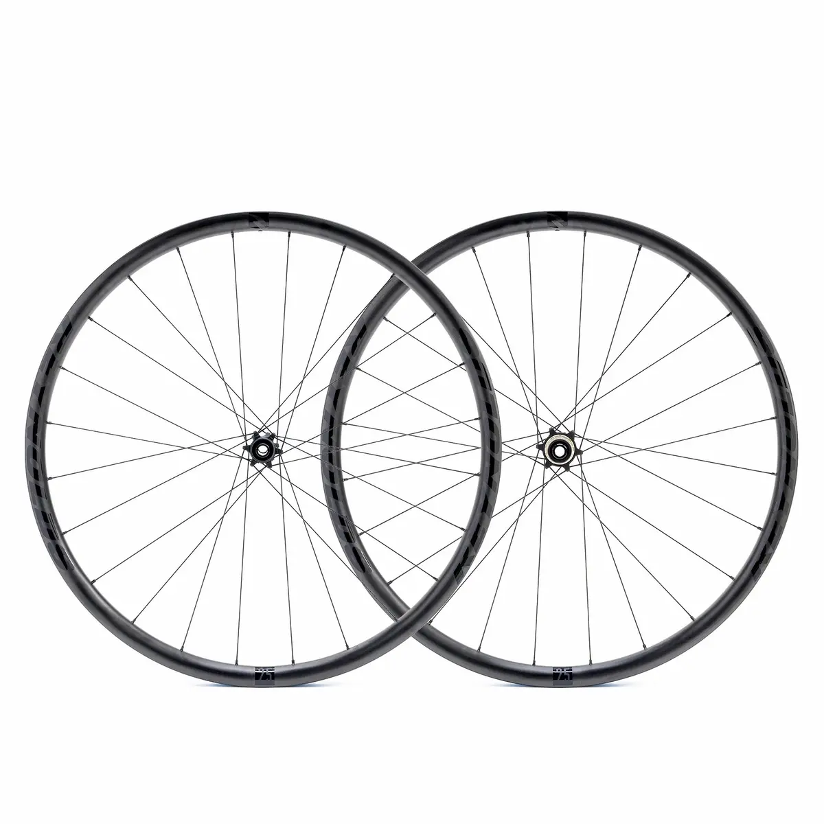 Reynolds Ar25 Carbon Wheels, Sram Xdr Or Shimano Hg Available 1