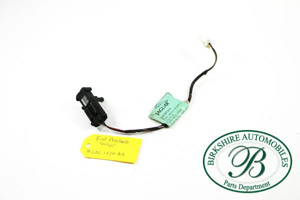Jaguar Fuel Tank Pressure Sensor. Part Lnc 1624Aa. Fits Jaguar 1998-2003 Vanden Plas And Xj8 1