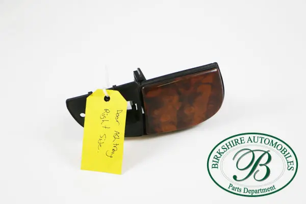 Jaguar Passenger Side Power Window Switch/ Ashtray  Part# Gnc2878ac. Fits: 1998-2003 Vanden Plas Base, 1998-2003 Xj8 Base, 1998-2001 Xj8 L, 1998-2003 Xjr Base 1