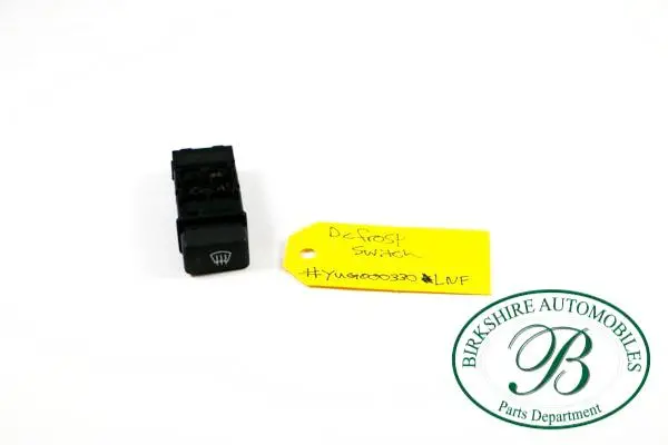 Land Rover Defrost Switch  Part# Yug 000330 Lnf. Fits: 2002-2003 Freelander Hse/ Se. 2002 Freelander S, 2003 Freelander Se3 1