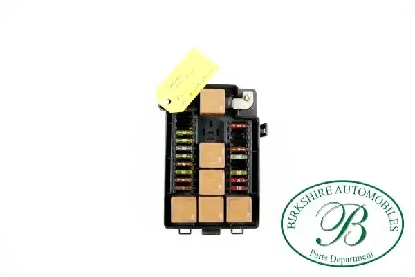 Jaguar Xj8 Fuse Block Part #Lne 2822 Aa. Fits Jaguar 1997-2002 Jaguar Xj8,Xjr,Vanden Plas 1