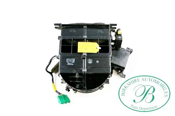 Jaguar Left Blower Motor W Housing Part #Mja 6521 Aa Fits 98-03 Vdp/ Xj8/ Xjr, 97-06 Xk8, 00-06 Xkr 1
