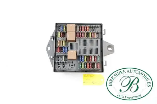 Jaguar Rear Fuse/Relay Box Part # 2W93 14A073 Be. Fits Jaguar Vanden Plas 2004-2005 1