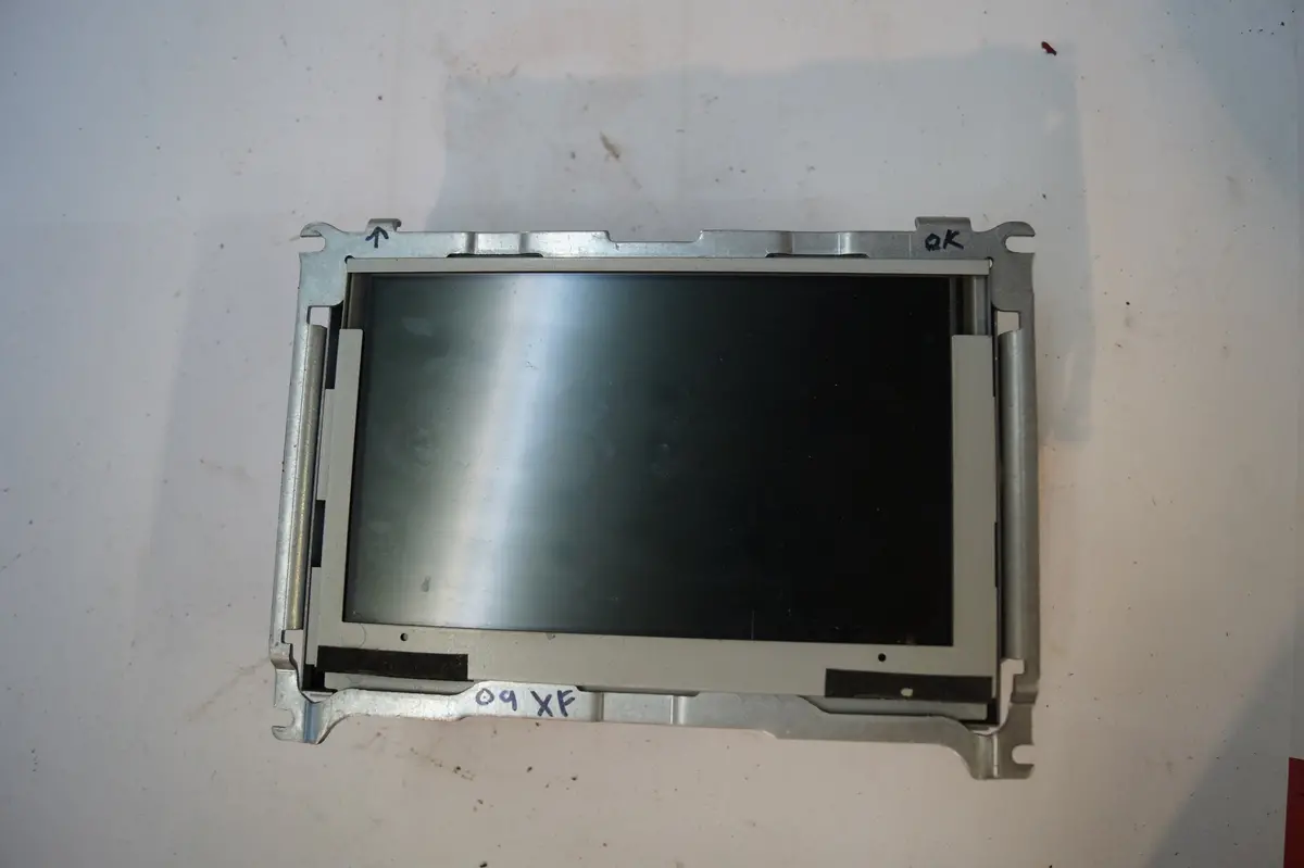 Used Jaguar Gps Navigation Touch Screen Part # C2z11734. Fits Jaguar Xf 2009 1