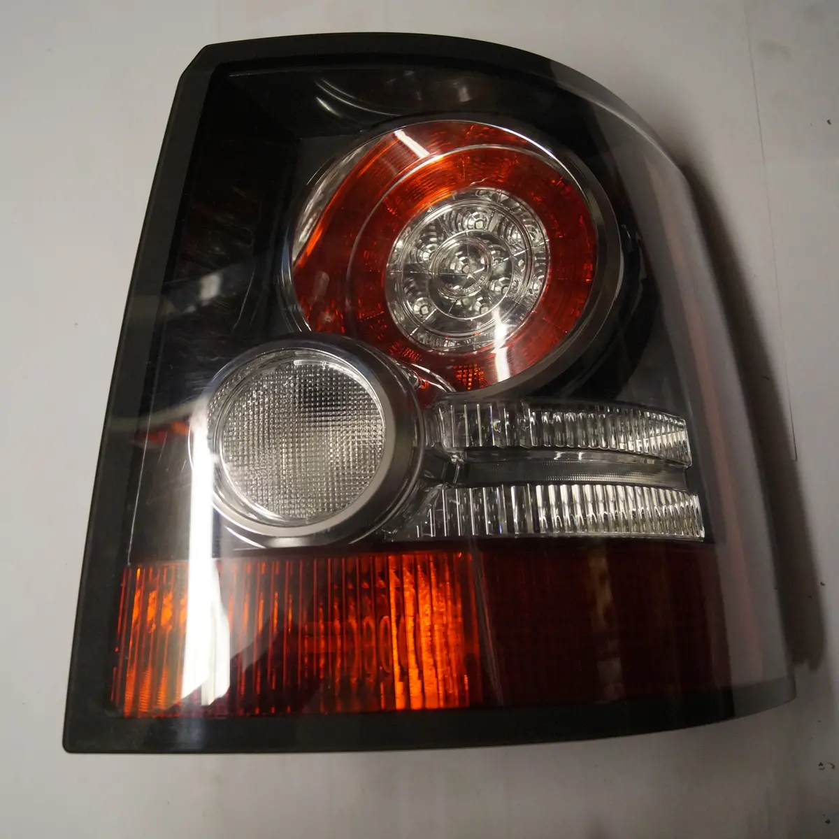 Used Range Rover Sport  Left Rear Tail Light Lr036155. Fits 2010-2011 Range Rover Sports. 1