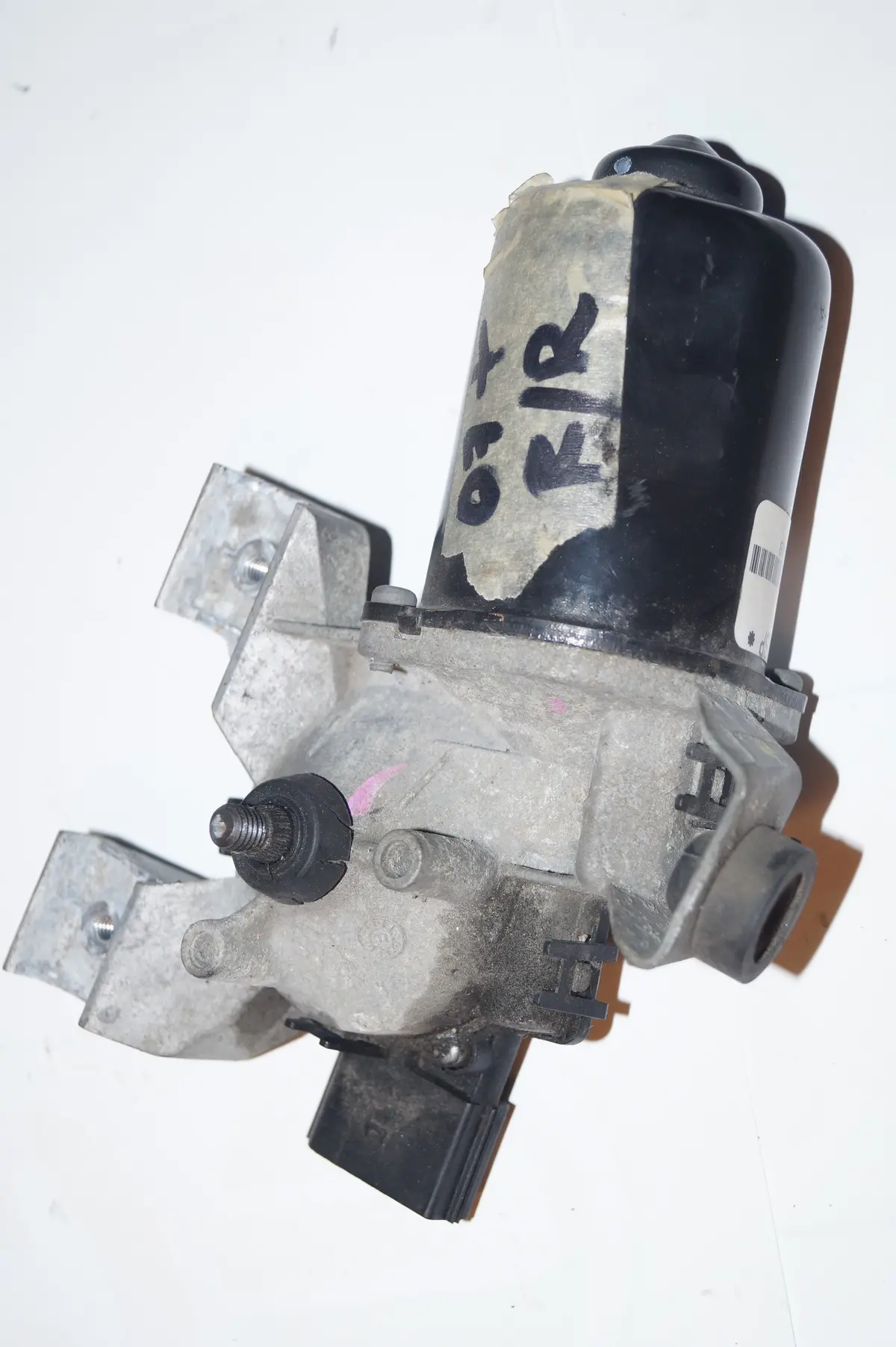 Used Range Rover Front Wiper Motor Assembly Part # Lr035806. Fits Range Rover 1