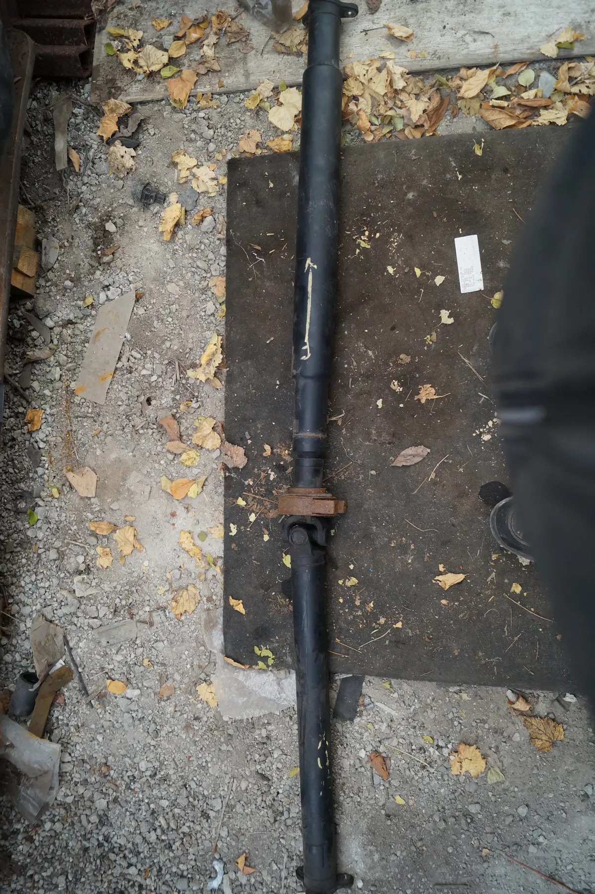 Used Jaguar Drive Shaft Part #C2c39452. Fits Jaguar Xj8,Xjr,Xk8 2004-2009. 1