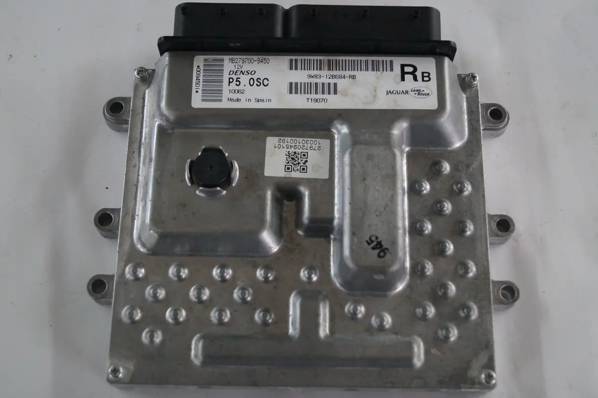 Used Land Rover Main Ecm. Part # Lr011358/9W83-12B684-Rb. Fits Range Rover Sport Supercharged 2010-2013 1