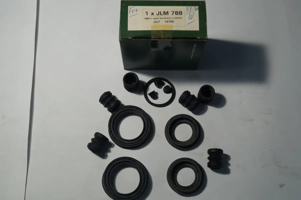New Disc Brake Caliper Rebuild Kit For Jaguar Part # Jlm788. Fits Jaguar Vdp And Xj6 1989-1990 1