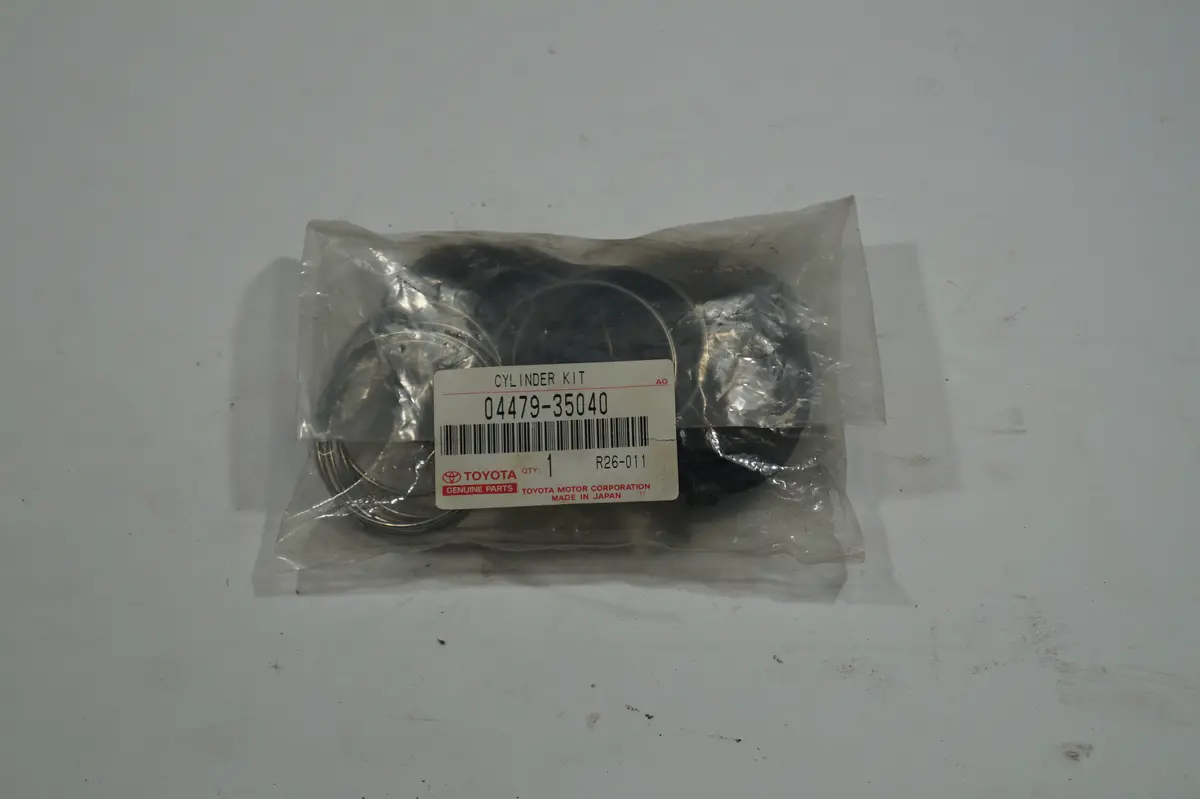 New Front Caliper Rebuild Kit For Toyota. Part # 04479-35040. Fits Toyota 4 Runner And Tacoma 1996-2002 1
