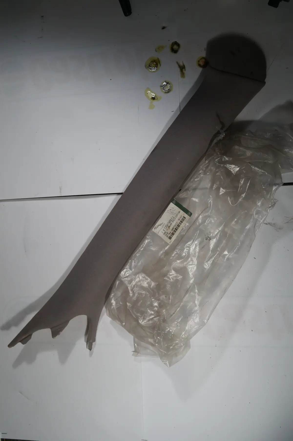 Used Right Side Body A Pillar Trim Panel For Jaguar Part # C2s47503lfj. Fits Jaguar X Type 2004-2008. 1