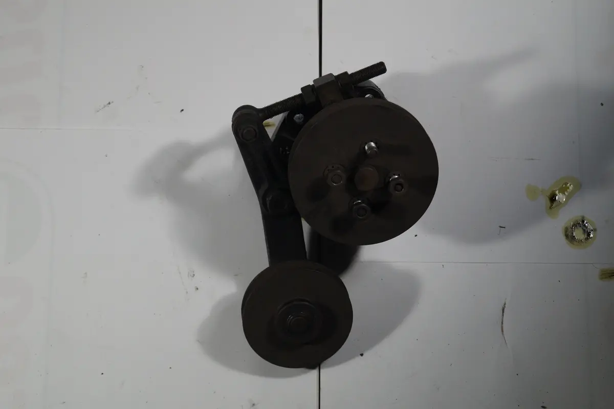 Used Engine Belt Drive Fan Idler Pulley Assembly For Jaguar Part # Eac8097. Fits Jaguar Xjs With 5.3L V12. 1