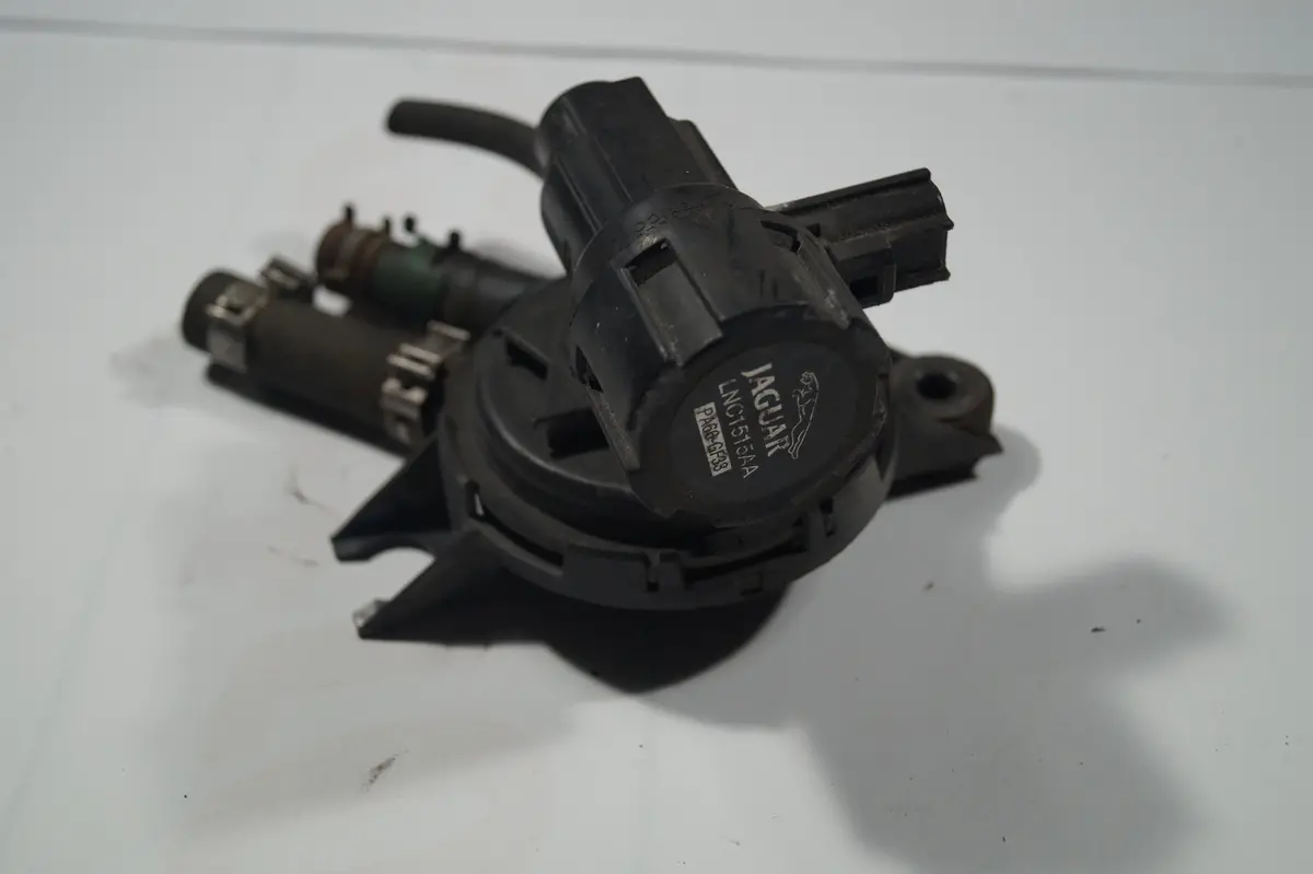 Used Jaguar Vapor Canister Purge Solenoid Part #Lnc1515aa.Fits Jaguar Xj8,Vdp,Xk8 1998-2003. 1