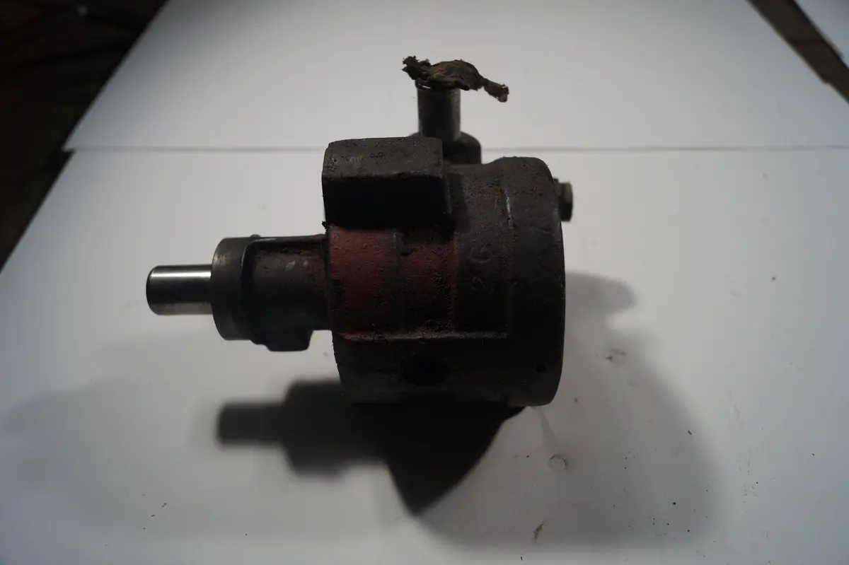 Used Jaguar Power Steering Pump Part #Mmd8110aa. Fits Jaguar Vdp,Xjs,Xj6 1988-1994. 1