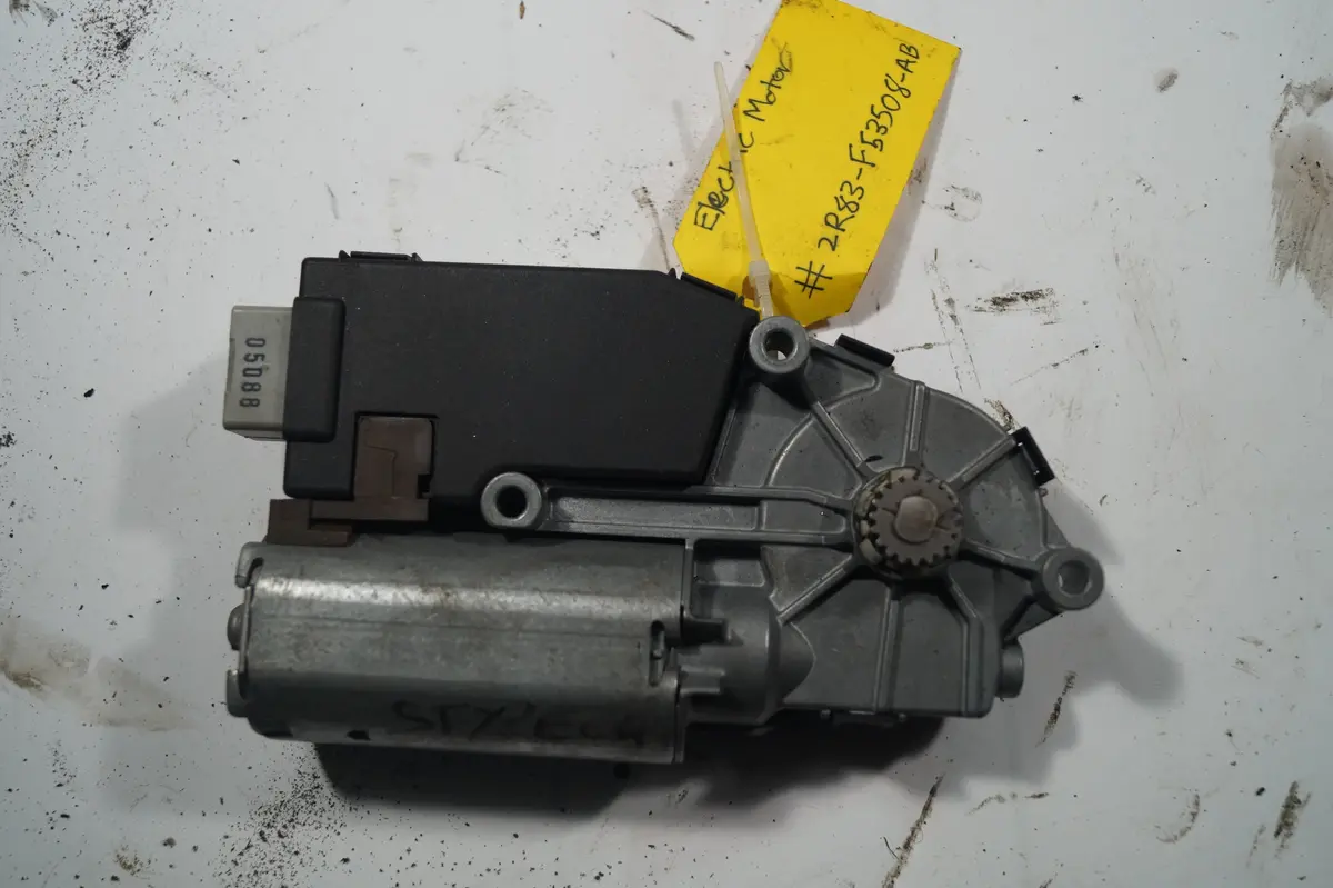 Used Jaguar Sunroof Motor Part #C2c31827. Fits Jaguar S Type,Vdp,Xj8,Xjr And Xk8,Xkr 2002-2009. 1