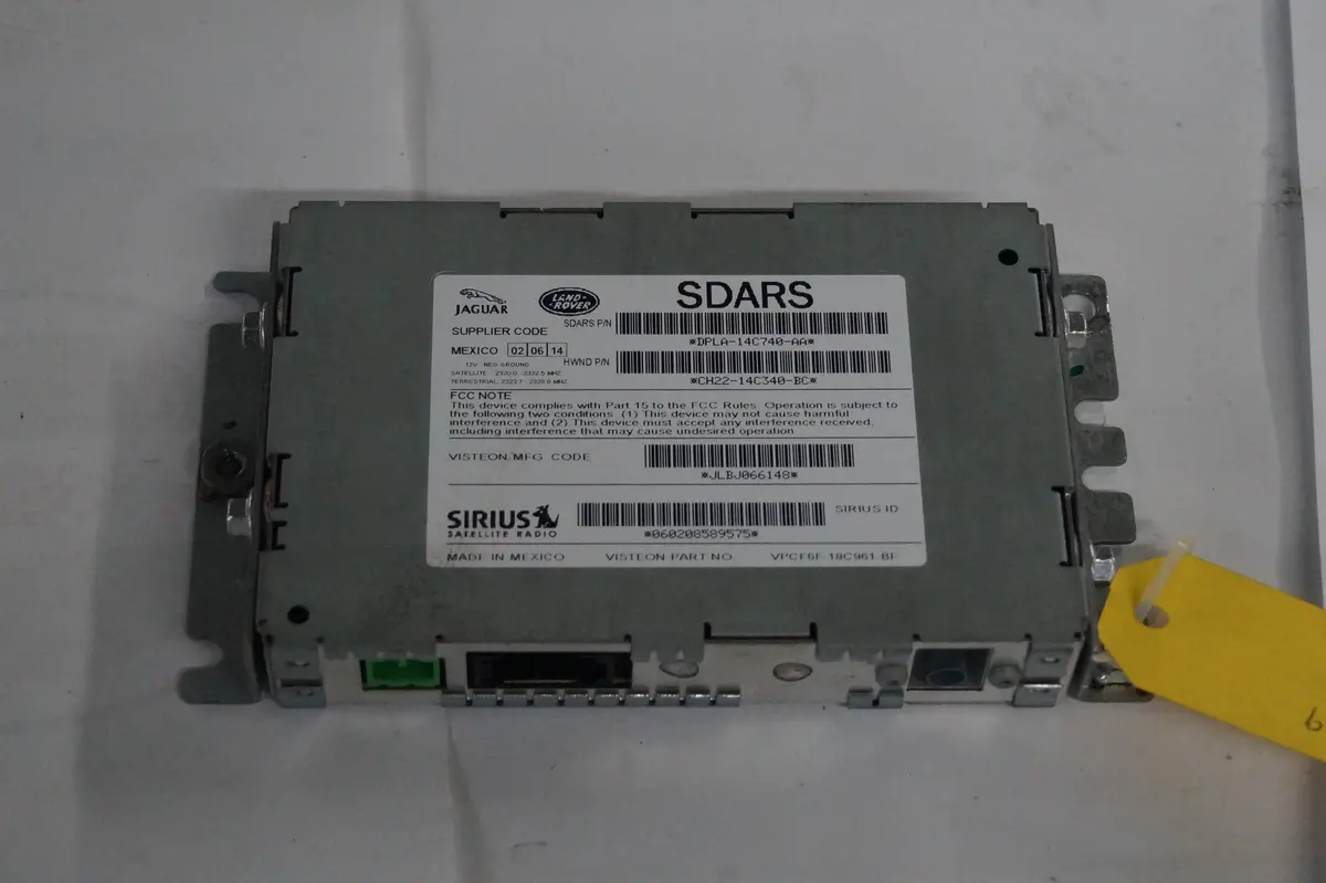 Used Digital Audio Reciever For Jaguar Part #C2d27435. Fits Jaguar Xj 2014 1
