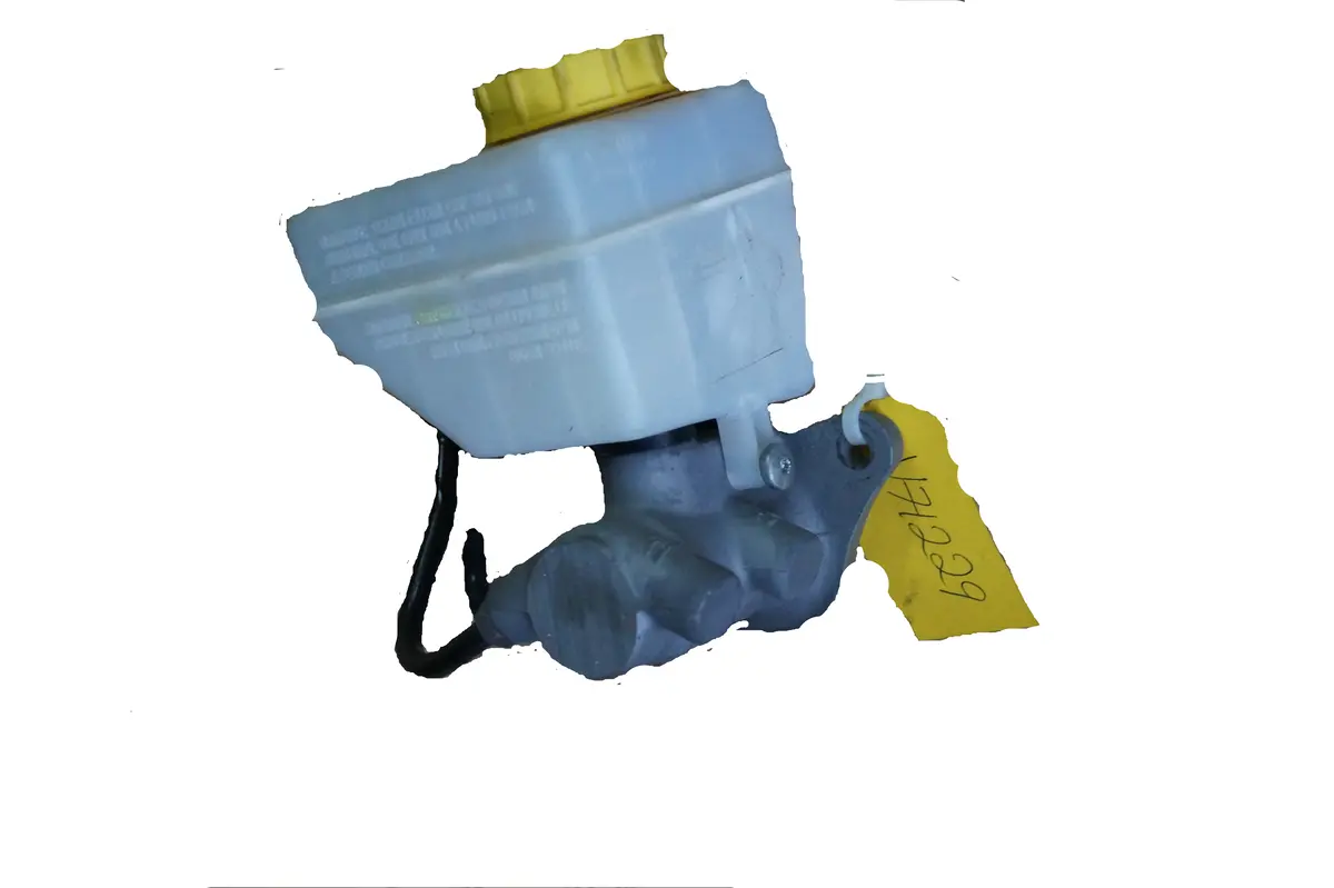 Used Jaguar Brake Master Cylinder And Reservoir Part #C2p5223.Fits Jaguar Xj Series 2011-2017 1