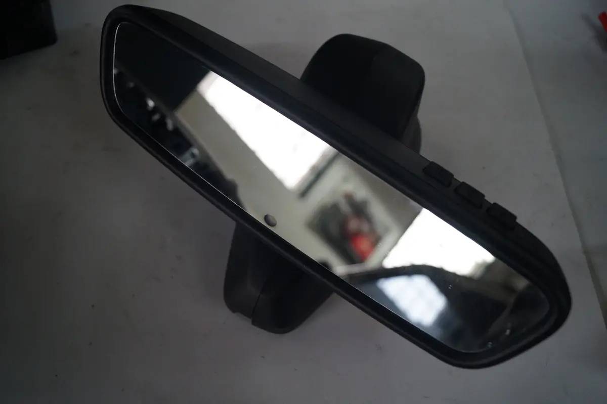 Used Jaguar Rear View Mirror Part #C2d15847. Fits Jaguar Xj 2011-2015 1