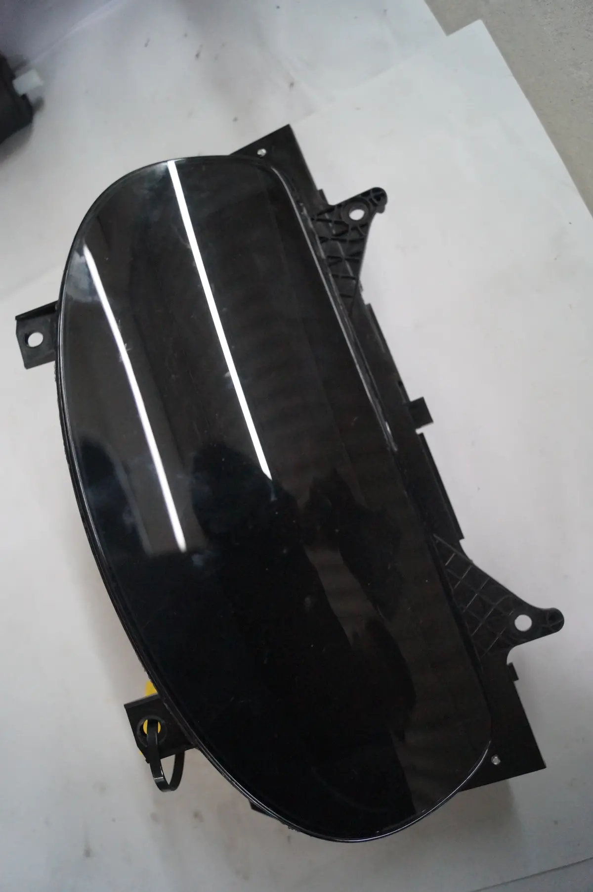 Used Jaguar Instrument Cluster Part #C2d42885. Fits Jaguar Xj 2014-2015 1
