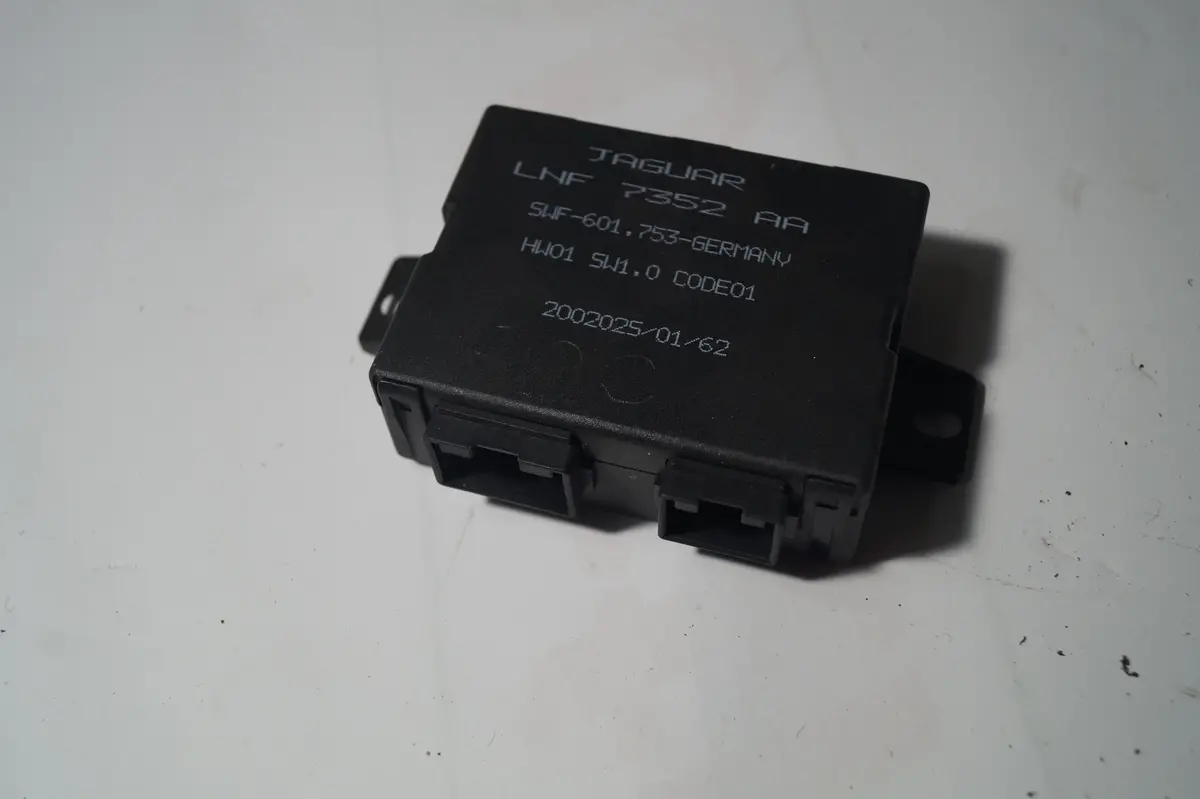 Used Jaguar Parking Aid Control Module Part #Lnf7352aa. Fits Jaguar Vanden Plas,Xj8,Xjr 1998-2003 1
