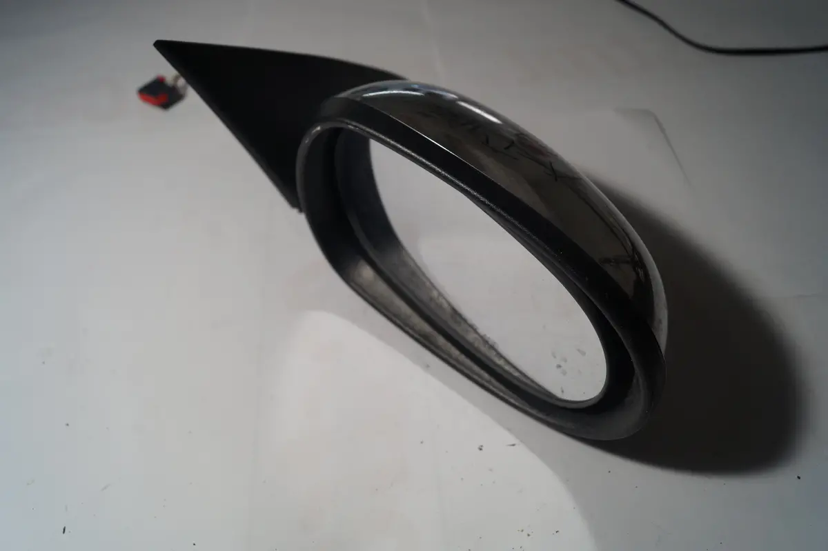 Used Jaguar Side Door Mirror Part #C2s51665. Fits Jaguar X Type 3.0L 2005-2008 1