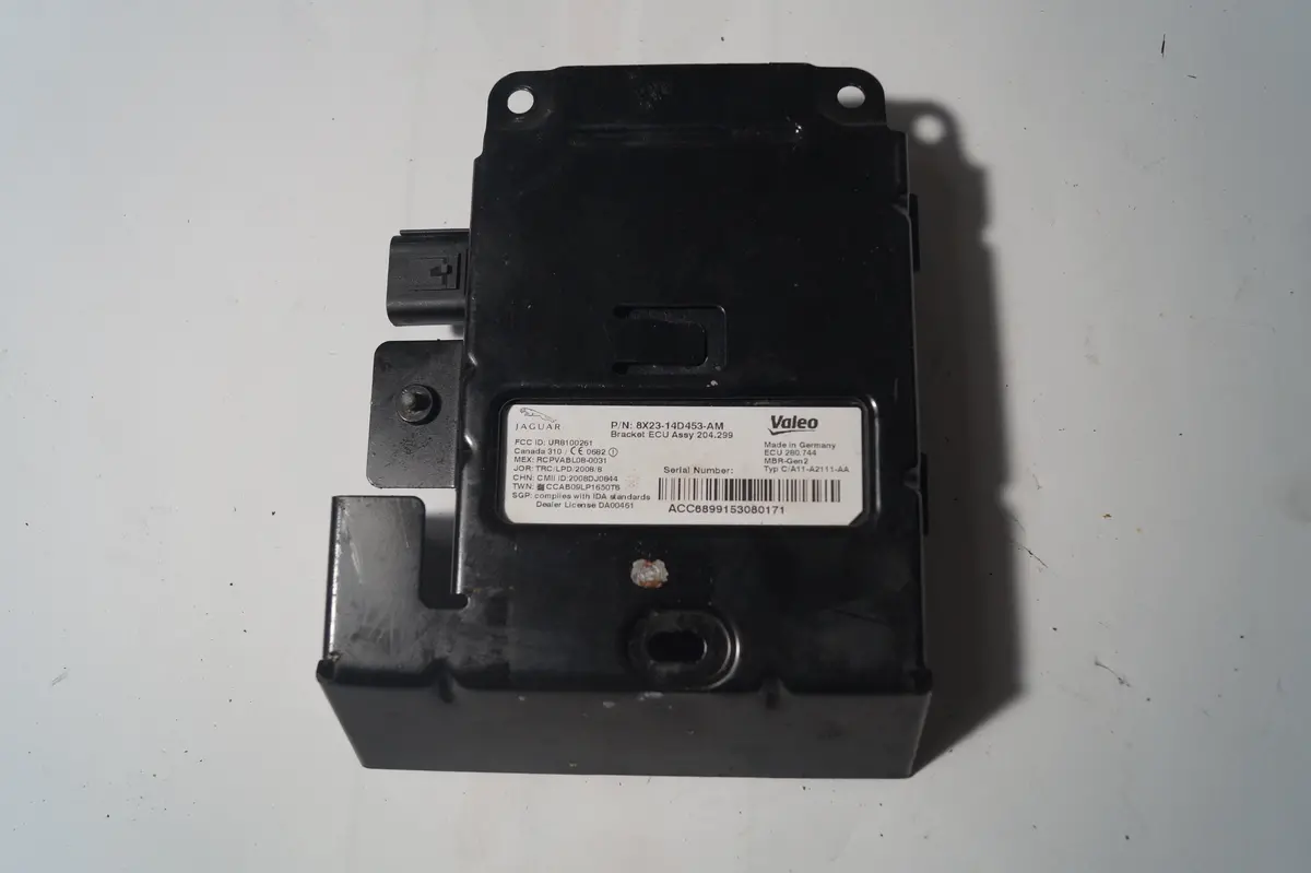 Used Jaguar Blind Spot Detection Module Part #C2z27300. Fits Jaguar Xf 2009 1