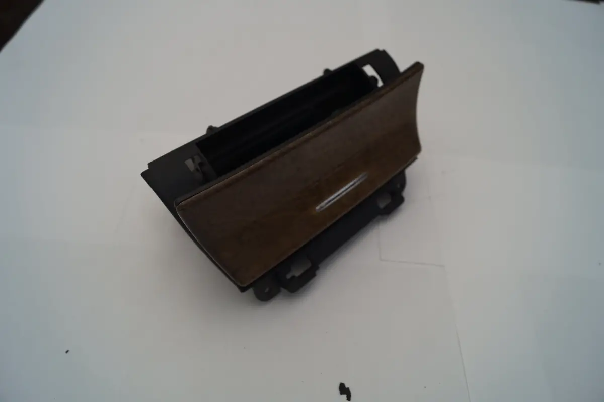 Used Jaguar Front Ashtray With Cigarette Outlet #2R838104822ba. Fits Jaguar S Stype 1999-2002 1