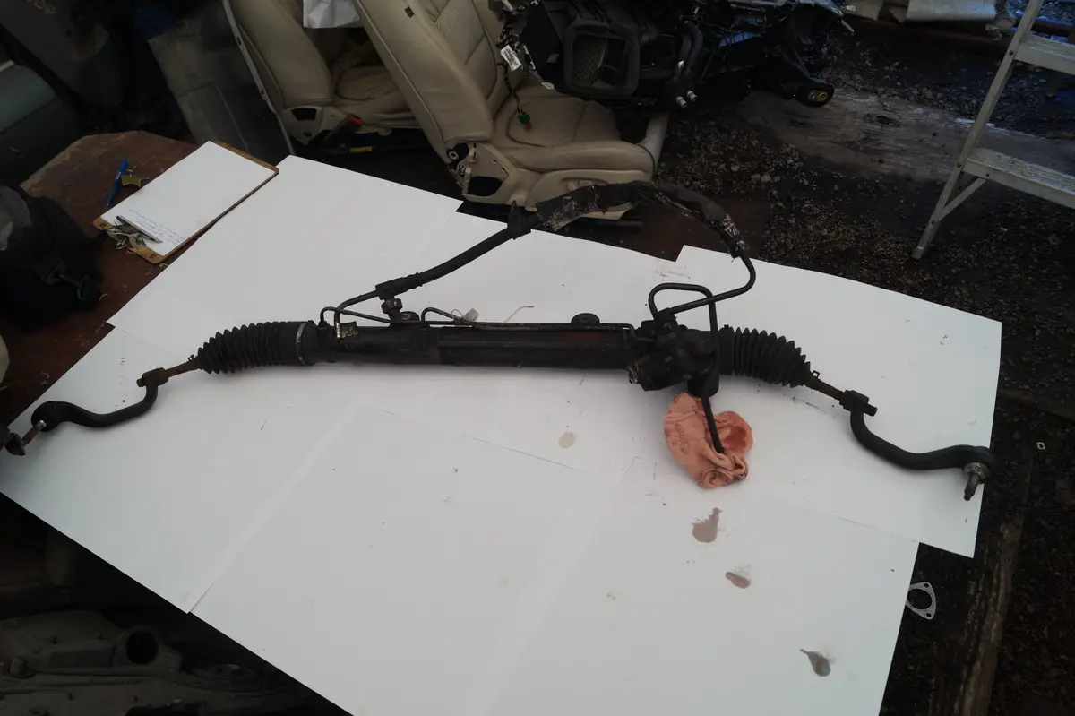 Used Jaguar Steering Rack Part #Xr824830e. Fits Jaguar S Type 2000-2001. 2