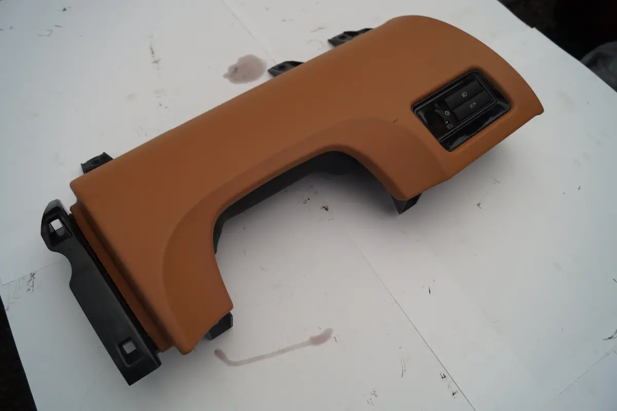 Used Jaguar Front Knee Bolster Trim Part #C2d6018pvj. Fits Jaguar Xj 2011-2015. 1