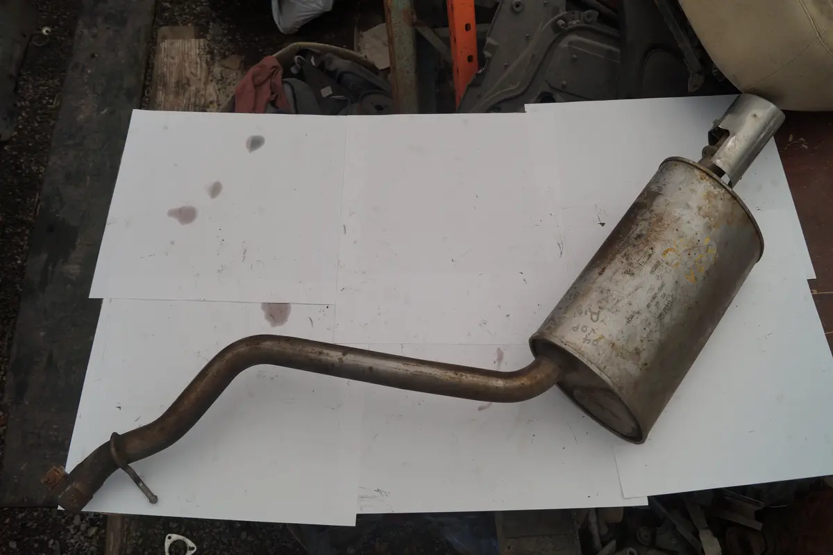 Used Jaguar Exhaust Right Muffler Part #C2c26825. Fits Jaguar Vandenplas,Xj8,Xjr,Xk8 2004-2007 1