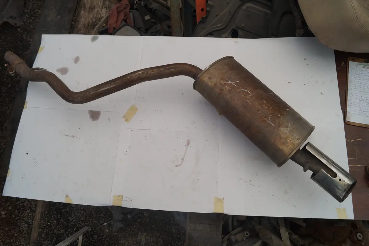 Used Jaguar Exhaust Muffler Part #C2c26784. Fits Jaguar Super V8,Vdp,Xj8,Xjr 2005-2007 1