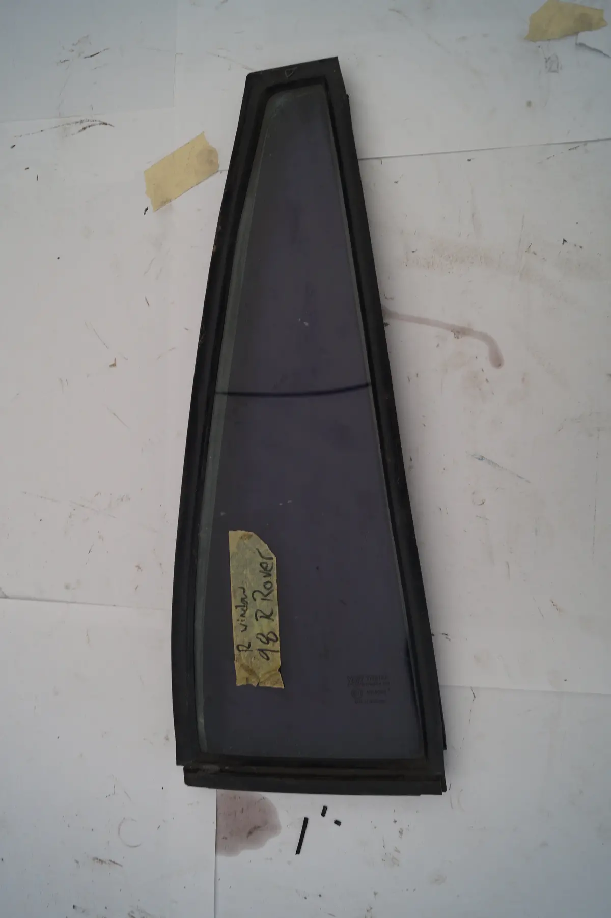 Used Right Land Rover Range Rover Vent Window Assembly Part #Asr2376. Fits Range Rover 1998-2002 1