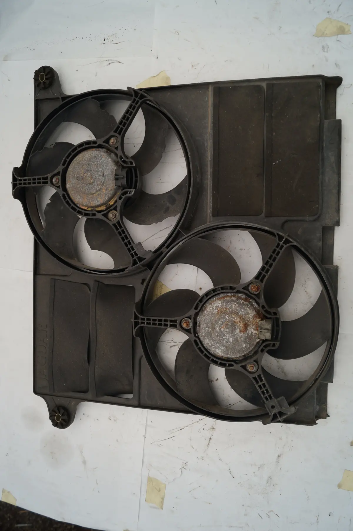 Used Jaguar Radiator Fan Part #Mnc4270ac. Fits Jaguar Vdp,Xj6,Xj8,Xjs 1993-2002. 1