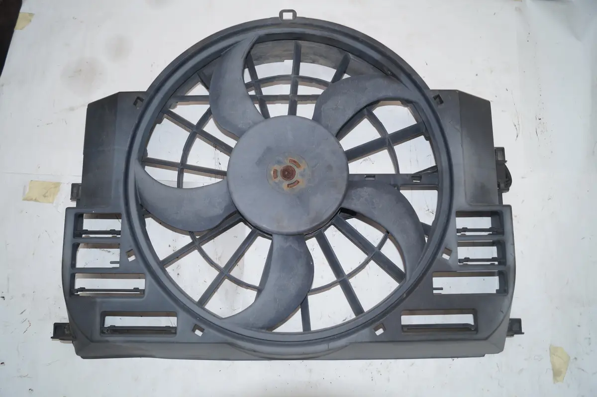 Used Range Rover Radiator Fan Part #Pda000027. Fits Range Rover Sport With 4.4 L Engines 2003-2006. 1