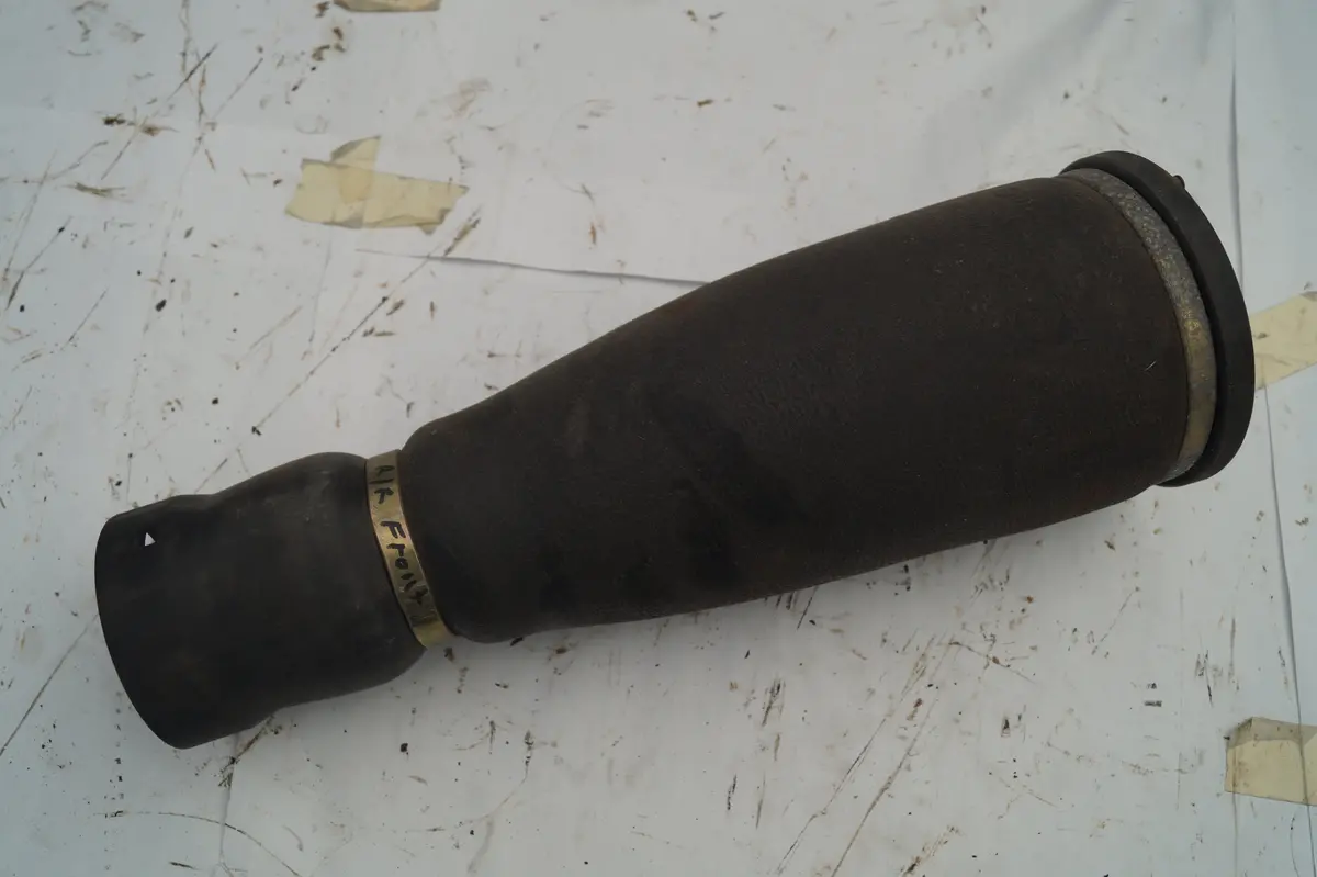 Used Range Rover Air Suspension Spring Part #Rkb101460. Fits Range Rover 1997-2001 1