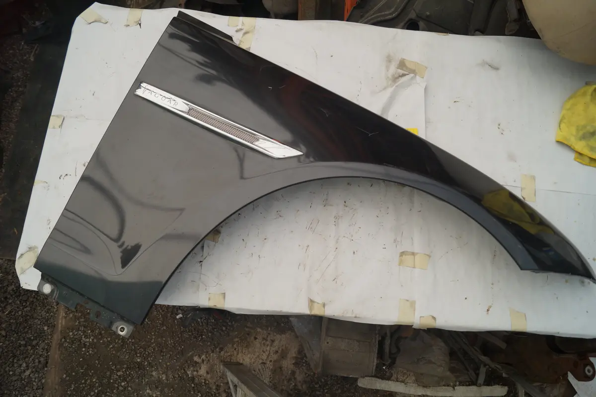 Used Jaguar Front Right Fender Part #C2d20215. Fits Jaguar Xj Series 2011-2017 1