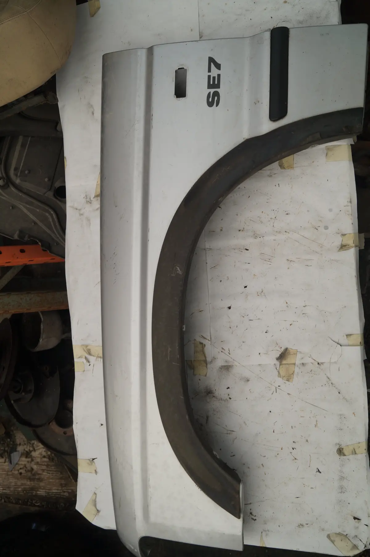 Used Range Rover Left Front Fender Part #Alr1165. Fits Range Rover 1997-2001 1