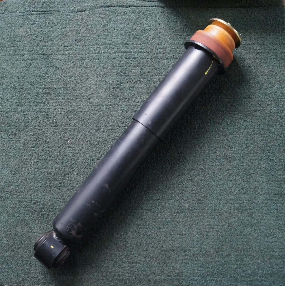 Used Xk8/Xkr Rear Shock Absorbers Part# Mjb3540ec. Fits Jaguar Xk8/Xkr 2003-2006 1