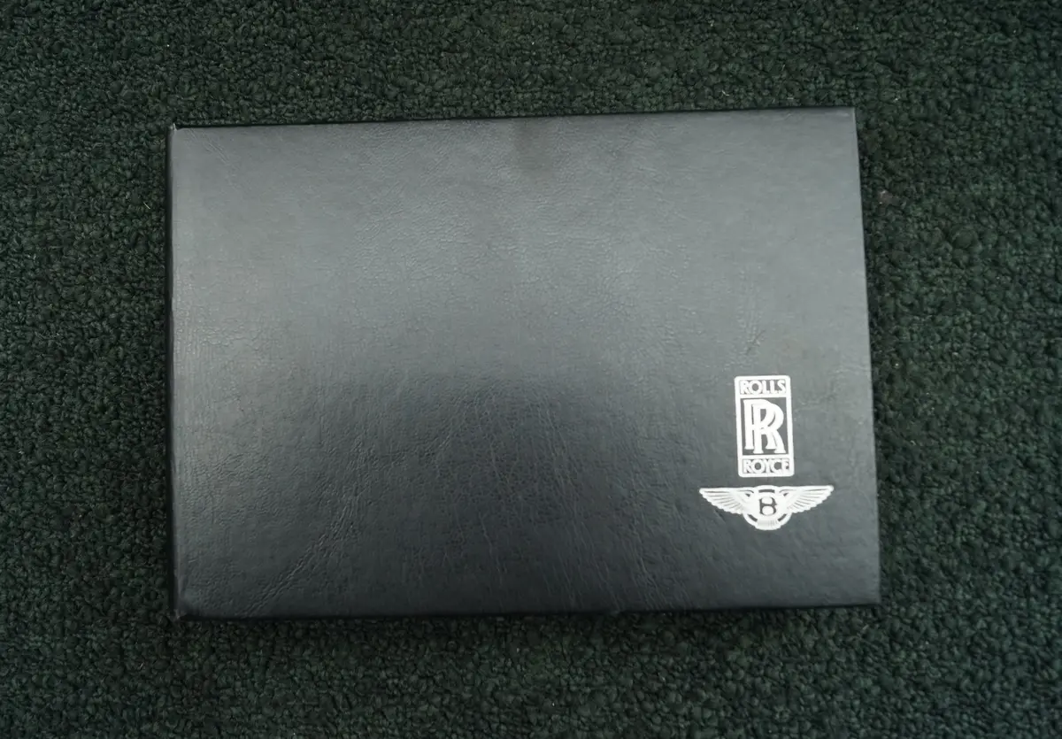 1996 Rolls-Royce/Bentley Service Handbook - Birkshire Automobiles 1