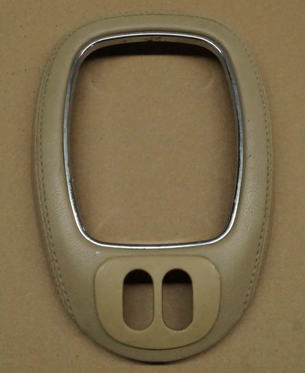 1998 - 2003 Jaguar Xj (X308) Gear Shift Trim Bezel | Part # - Gne8100aa 1